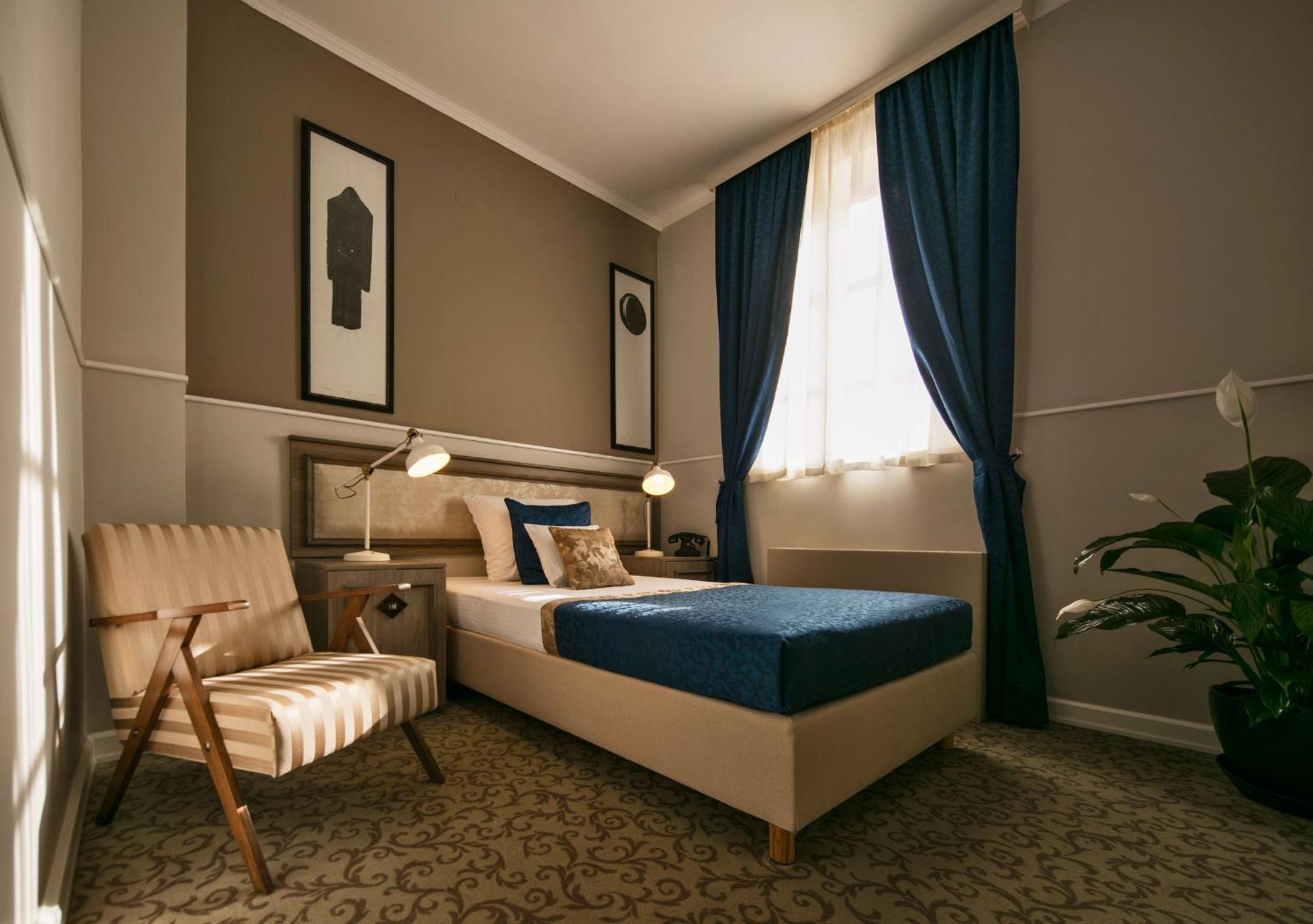 Single Room,1219746145:JPEG
